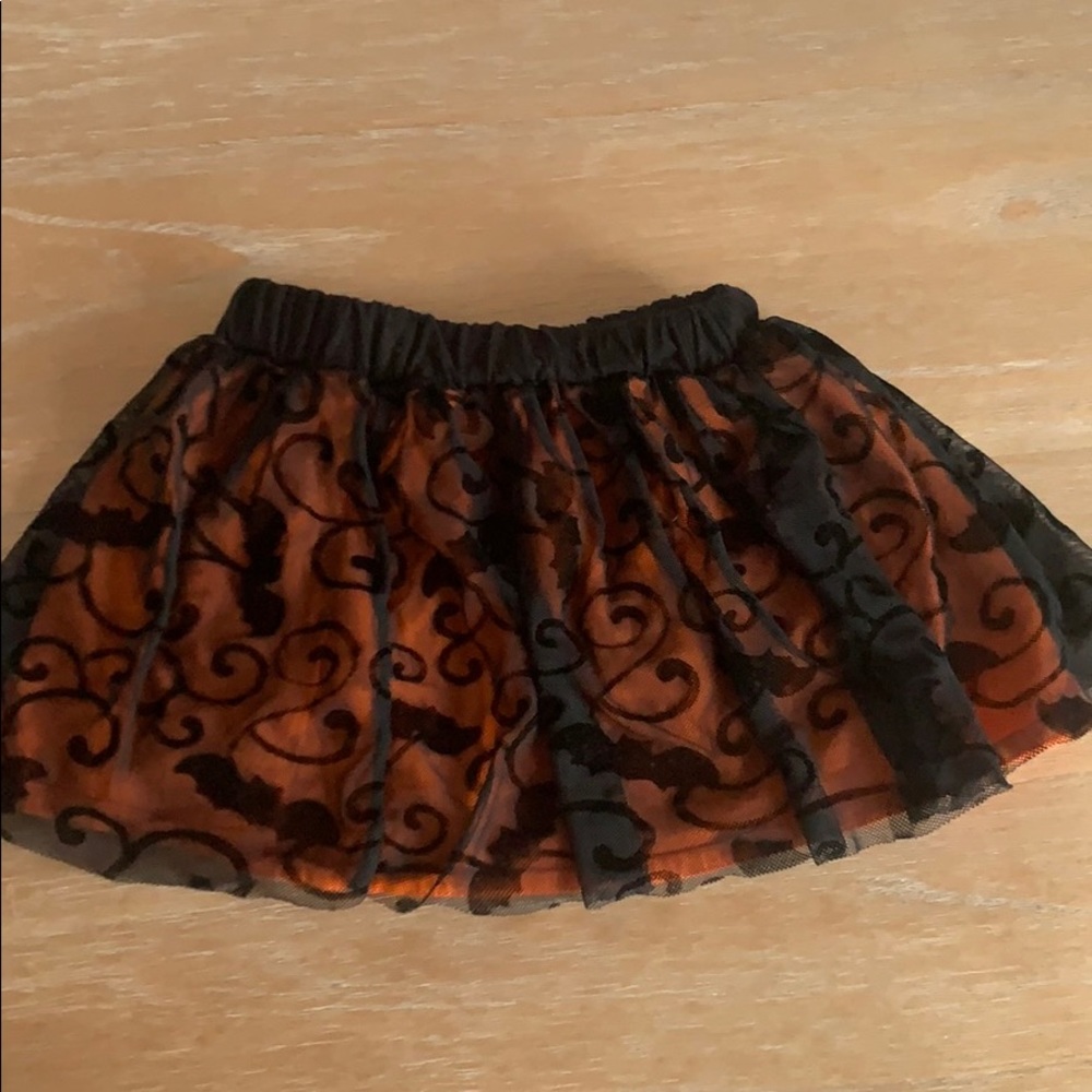 Halloween skirt bat detail